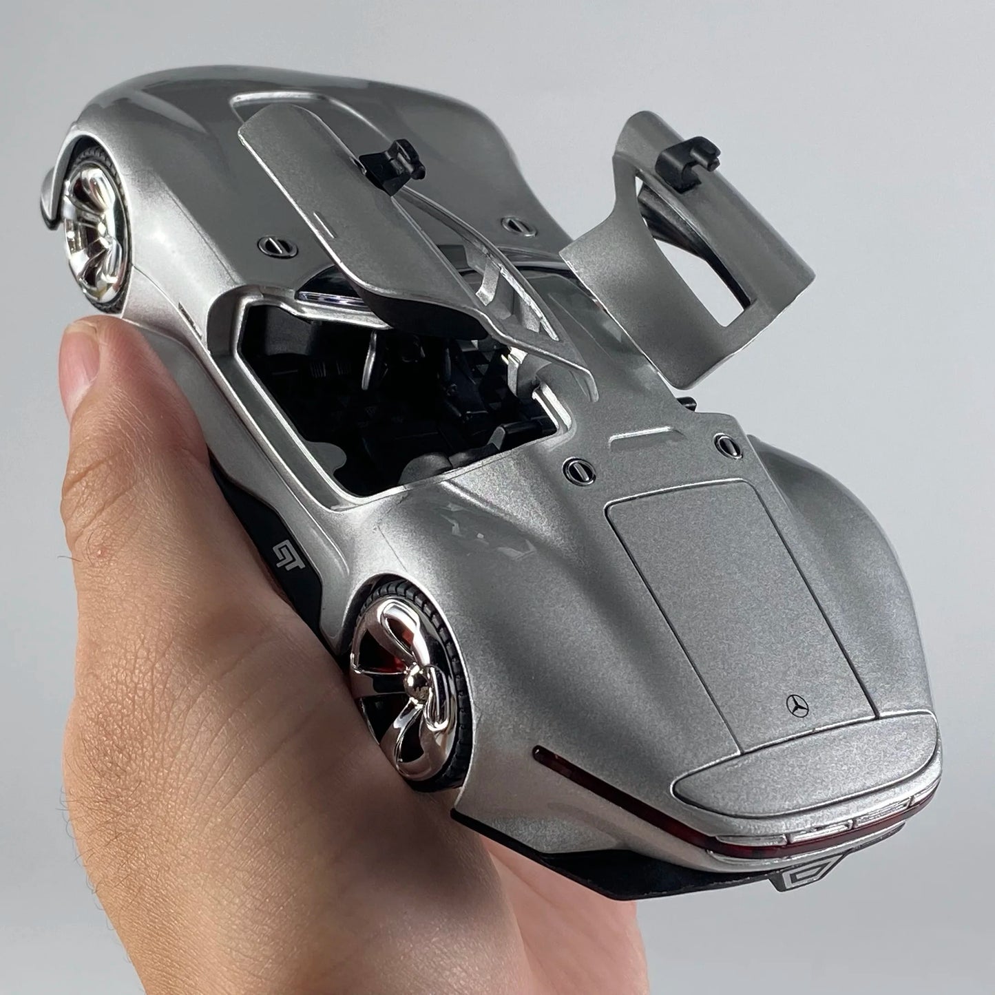 1:32 Scale Benz AMG Vision GT 